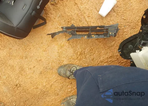 2016 Toyota Highlander Le Plus V6 из США, поврежденный, VIN 5TDZKRFH4GS171859